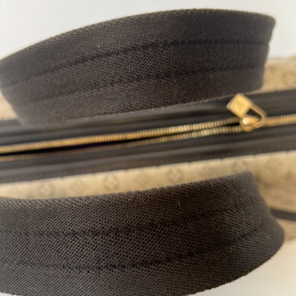 Louis VuittonBrown Monogram Canvas Josephine GM Bag - Picture 7 of 13